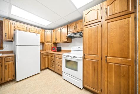 112 7th Avenue NW Faribault MN 55021
