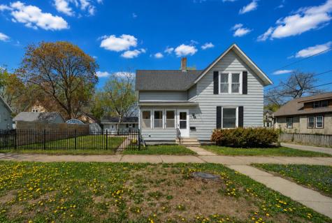 112 7th Avenue NW Faribault MN 55021