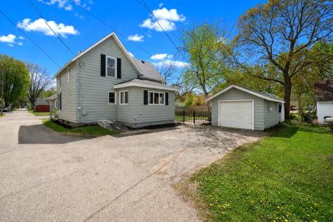 112 7th Avenue NW Faribault MN 55021