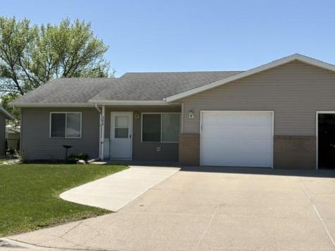 306 11th Avenue NE Waseca MN 56093