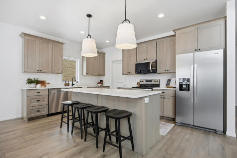 1039 61st Avenue W West Fargo ND 58078