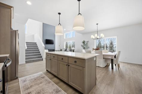 1039 61st Avenue W West Fargo ND 58078