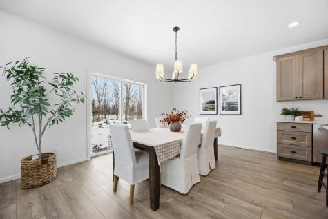 1039 61st Avenue W West Fargo ND 58078