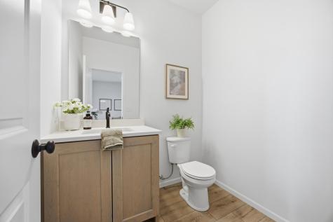 1039 61st Avenue W West Fargo ND 58078