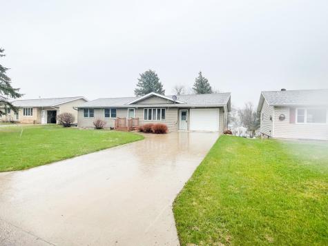 522 Connecticut Avenue Adrian MN 56110