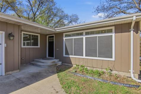 2921 La Salle Street Eau Claire WI 54703