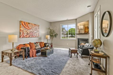 1913 Mockingbird Avenue Shakopee MN 55379