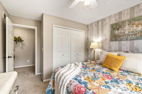 1913 Mockingbird Avenue Shakopee MN 55379