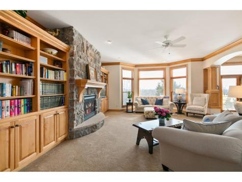10689 Sonoma Ridge Eden Prairie MN 55347