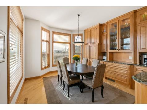 10689 Sonoma Ridge Eden Prairie MN 55347