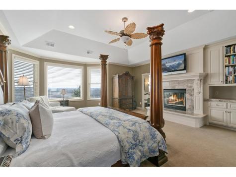 10689 Sonoma Ridge Eden Prairie MN 55347