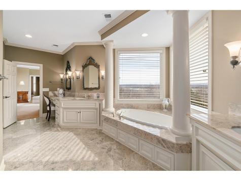 10689 Sonoma Ridge Eden Prairie MN 55347