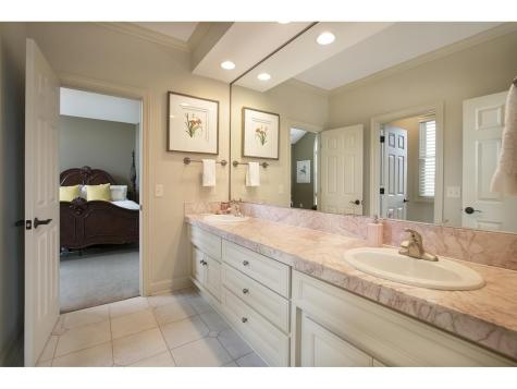 10689 Sonoma Ridge Eden Prairie MN 55347