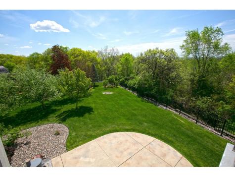 10689 Sonoma Ridge Eden Prairie MN 55347