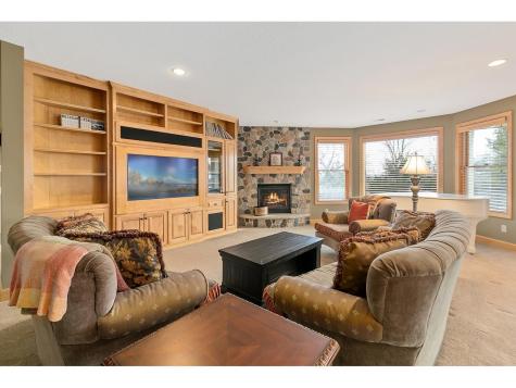 10689 Sonoma Ridge Eden Prairie MN 55347