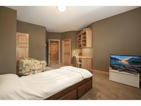 10689 Sonoma Ridge Eden Prairie MN 55347