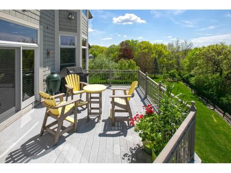 10689 Sonoma Ridge Eden Prairie MN 55347