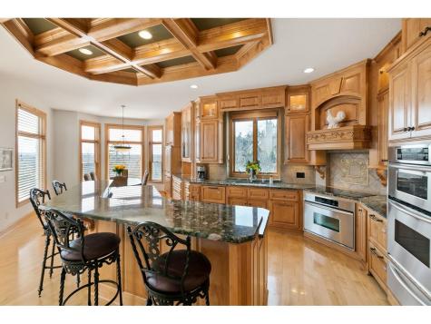 10689 Sonoma Ridge Eden Prairie MN 55347