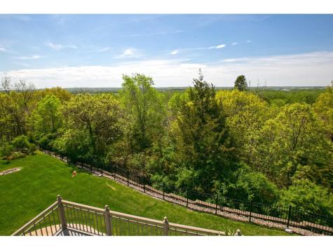 10689 Sonoma Ridge Eden Prairie MN 55347