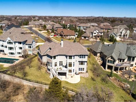 10689 Sonoma Ridge Eden Prairie MN 55347