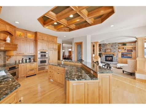 10689 Sonoma Ridge Eden Prairie MN 55347