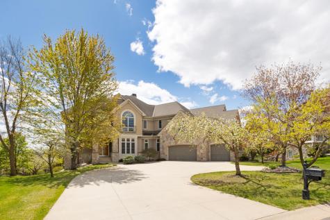 10689 Sonoma Ridge Eden Prairie MN 55347