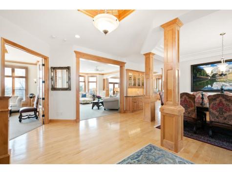 10689 Sonoma Ridge Eden Prairie MN 55347
