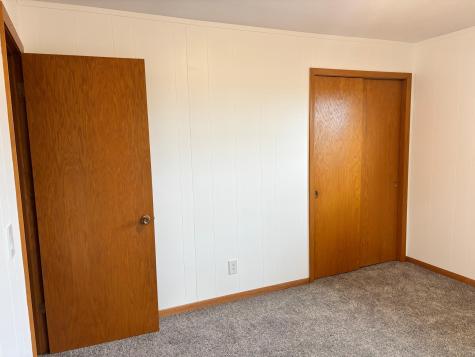 306 E 5th Street N Truman MN 56088