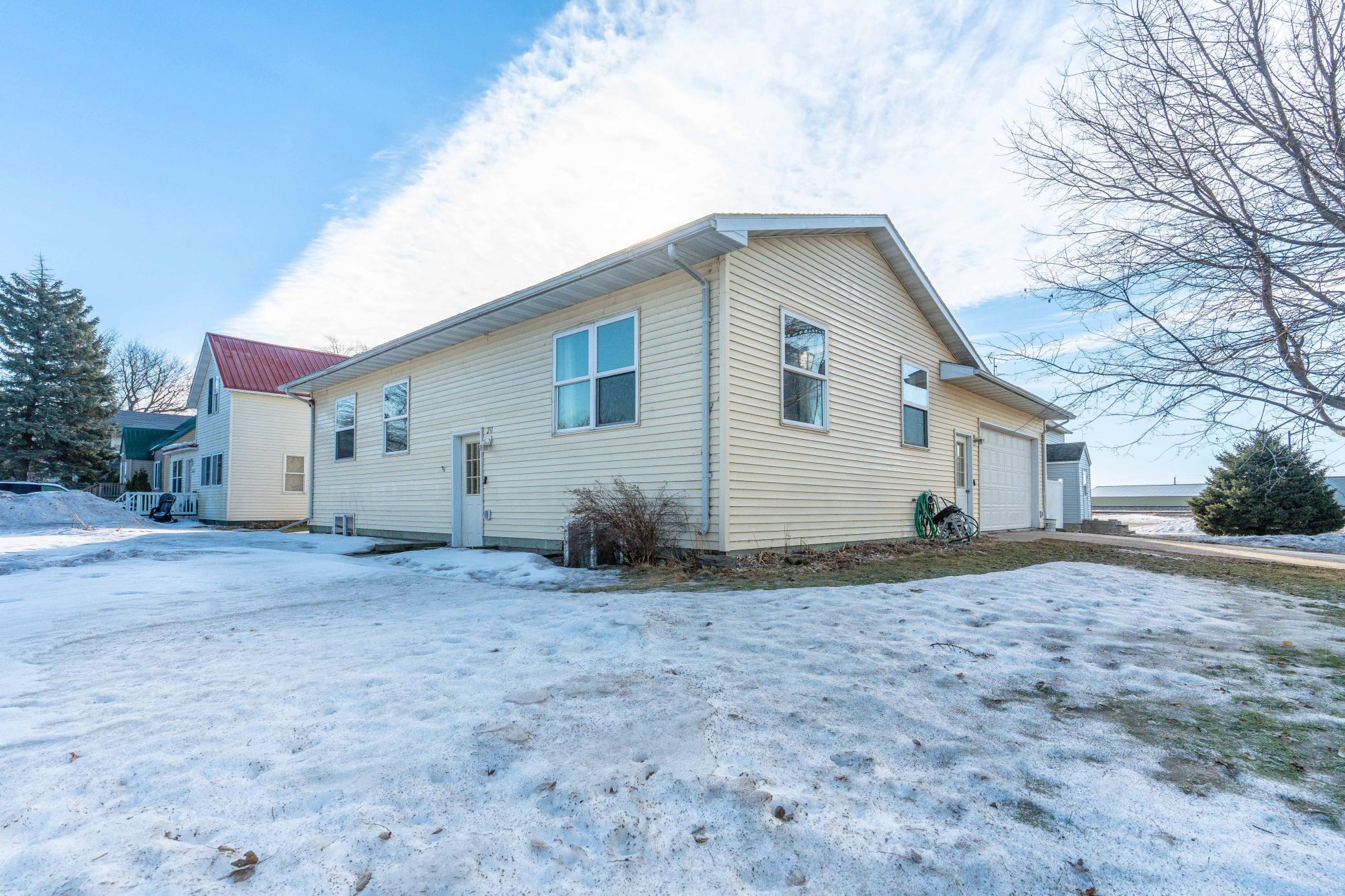 211 1st Street SE Elbow Lake MN 56531