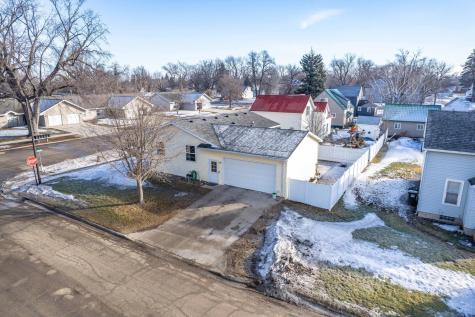 211 1st Street SE Elbow Lake MN 56531