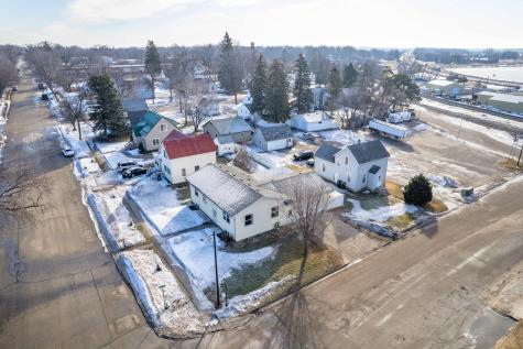 211 1st Street SE Elbow Lake MN 56531