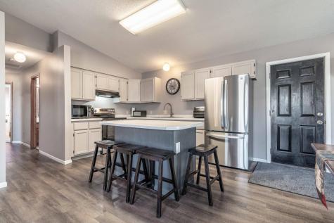 211 1st Street SE Elbow Lake MN 56531