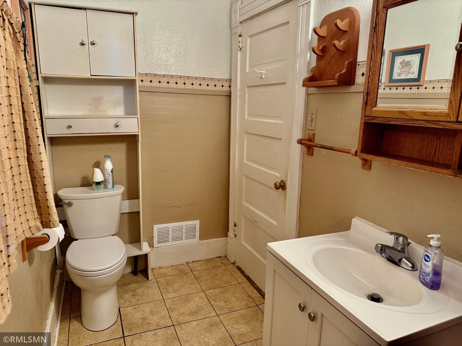 613 Maine Avenue Adrian MN 56110