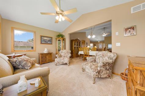 2505 Hulett Court Faribault MN 55021