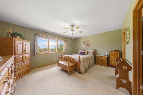 2505 Hulett Court Faribault MN 55021