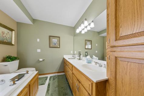 2505 Hulett Court Faribault MN 55021