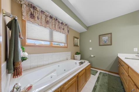 2505 Hulett Court Faribault MN 55021