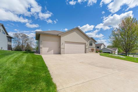 2505 Hulett Court Faribault MN 55021