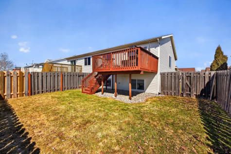 4272 39 1/2 Avenue S Fargo ND 58104