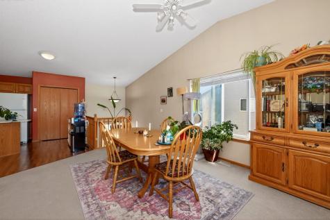 4272 39 1/2 Avenue S Fargo ND 58104