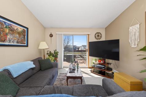 4272 39 1/2 Avenue S Fargo ND 58104