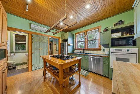 306 3rd Avenue NE Waseca MN 56093