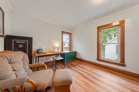 306 3rd Avenue NE Waseca MN 56093