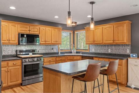 28786 149th Street NW Zimmerman MN 55398