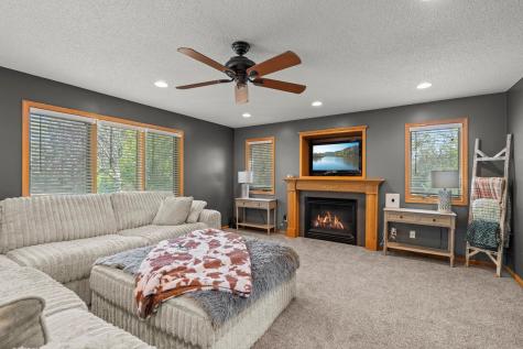 28786 149th Street NW Zimmerman MN 55398