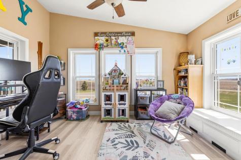 17371 220th Street Lucan MN 56255