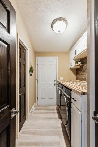 17371 220th Street Lucan MN 56255