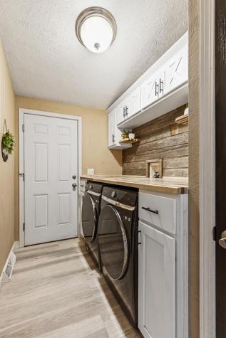 17371 220th Street Lucan MN 56255