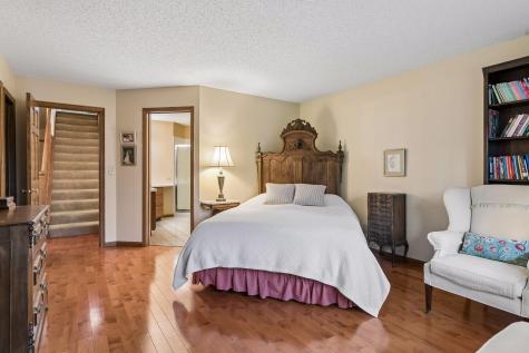 1688 Wexford Way Woodbury MN 55125