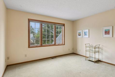 1688 Wexford Way Woodbury MN 55125